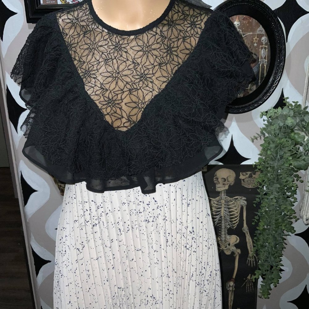 MATCHING PERFECTION RUFFLE PLEATED MIDI DRESS - Picture 3 of 6